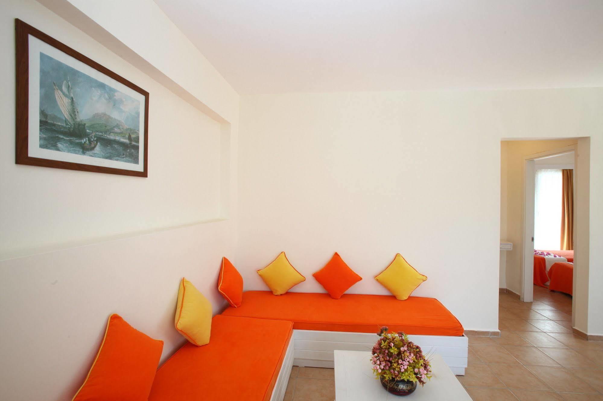 Muskebi Apart Otel Ортакент Экстерьер фото