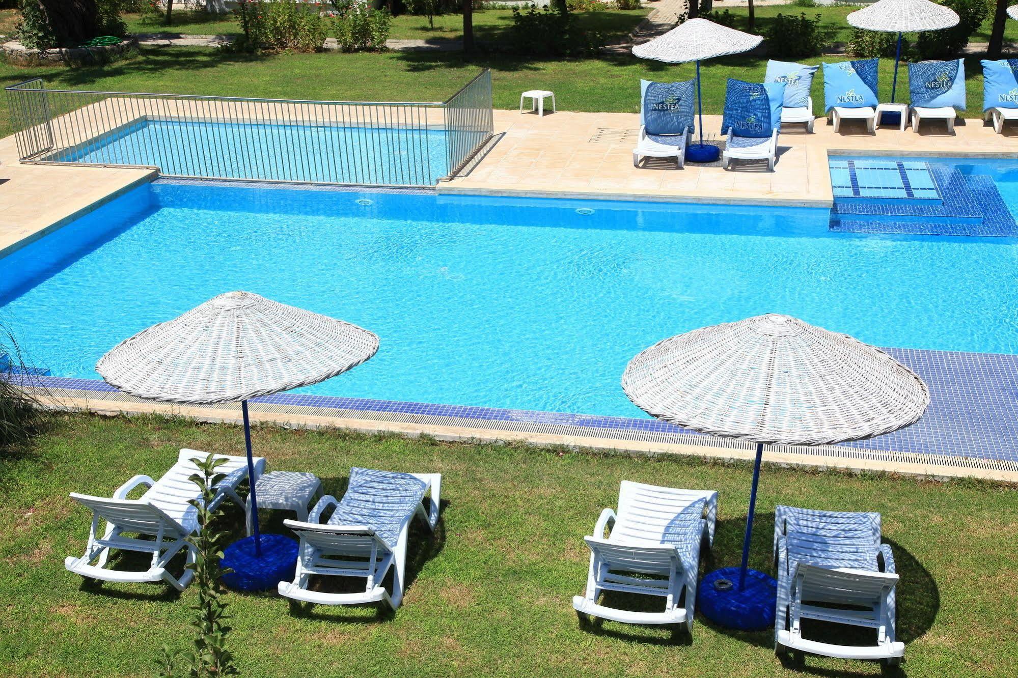 Muskebi Apart Otel Ортакент Экстерьер фото